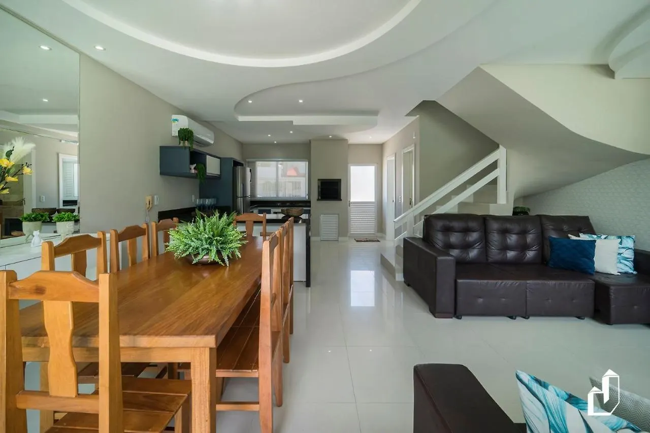 Duplex Com Piscina A Beira Mar E 03 Suites Bombinhas Apartment