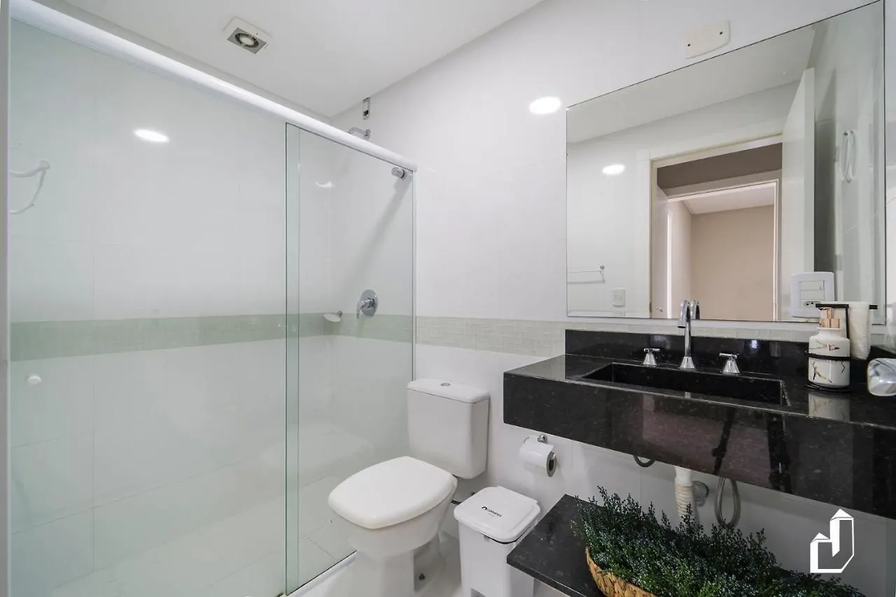 Duplex Com Piscina A Beira Mar E 03 Suites Bombinhas 0*,