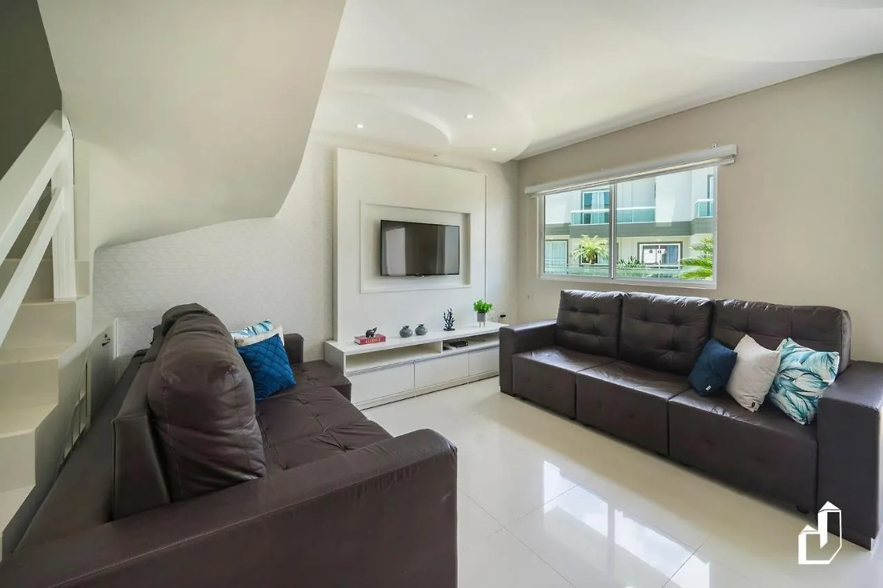 Duplex Com Piscina A Beira Mar E 03 Suites Bombinhas