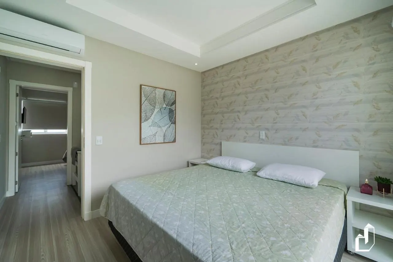 Duplex Com Piscina A Beira Mar E 03 Suites Bombinhas Apartment